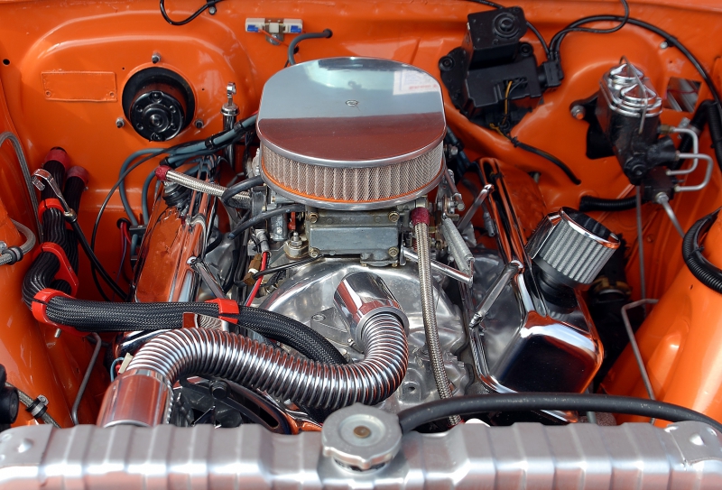 garagiste-DRAGUIGNAN-min_car-engine-1738309